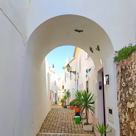 Charming Algarvianoceanfront Townhouse By Becherish 別荘 *