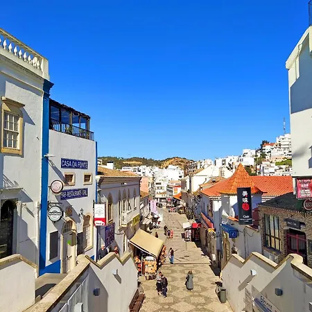 Dom wakacyjny Charming Algarvianoceanfront Townhouse By Becherish Albufeira