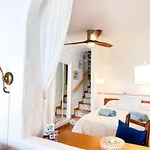 Charming Algarvianoceanfront Townhouse By Becherish Feriehus *